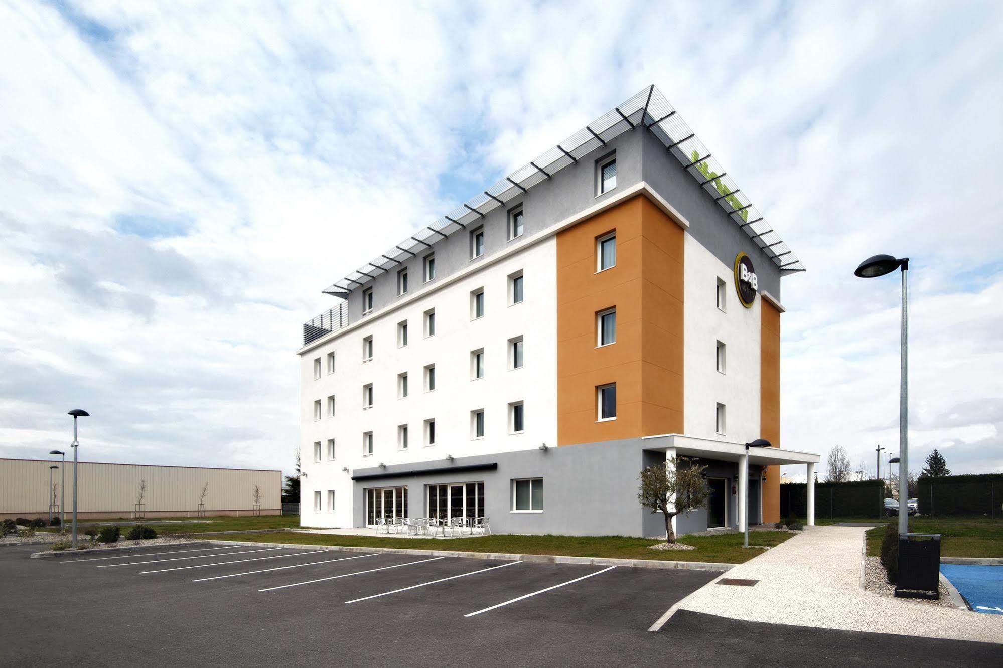 B&B Hotel Lyon Eurexpo Шасьє Екстер'єр фото