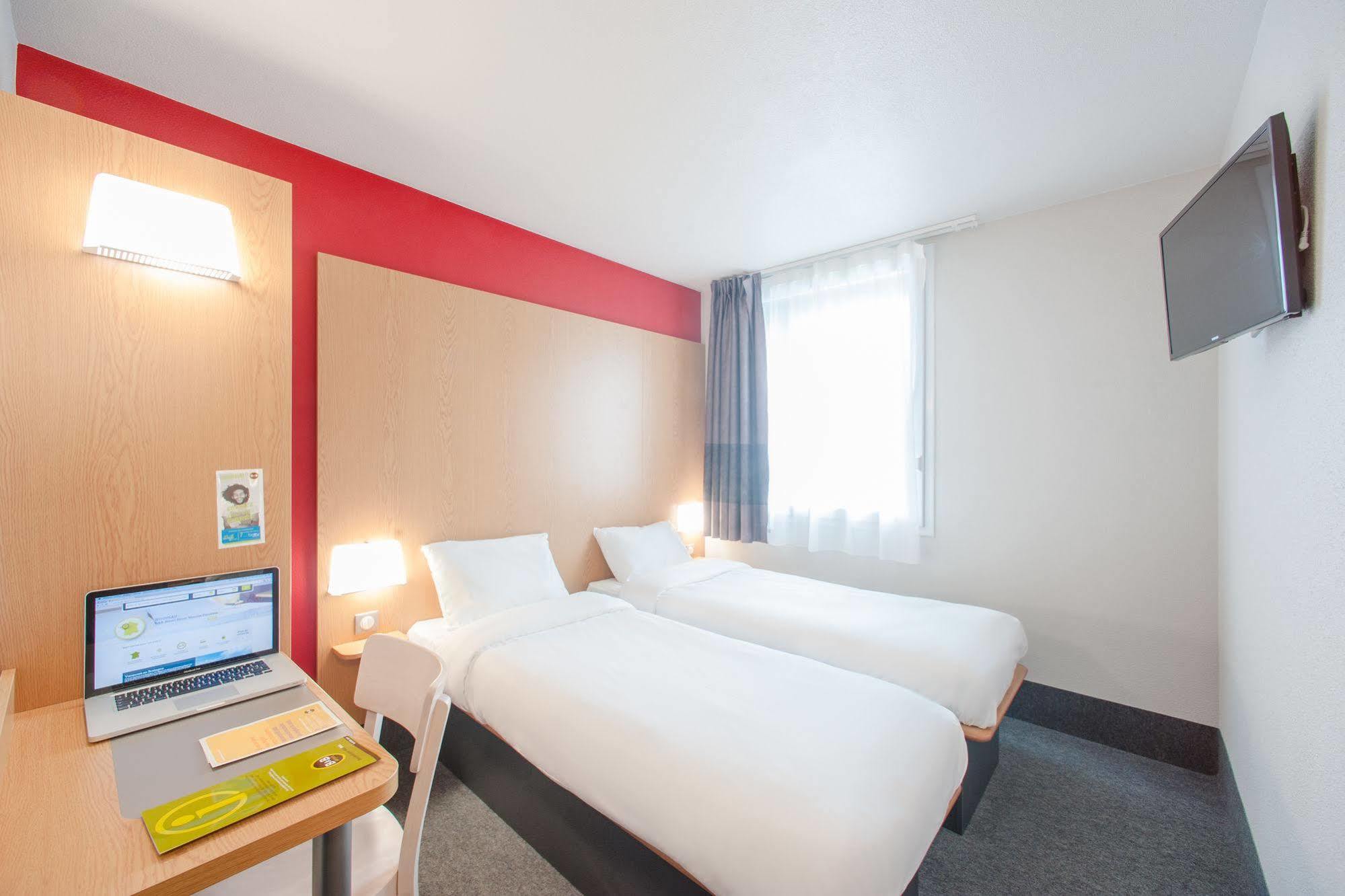 B&B Hotel Lyon Eurexpo Шасьє Екстер'єр фото