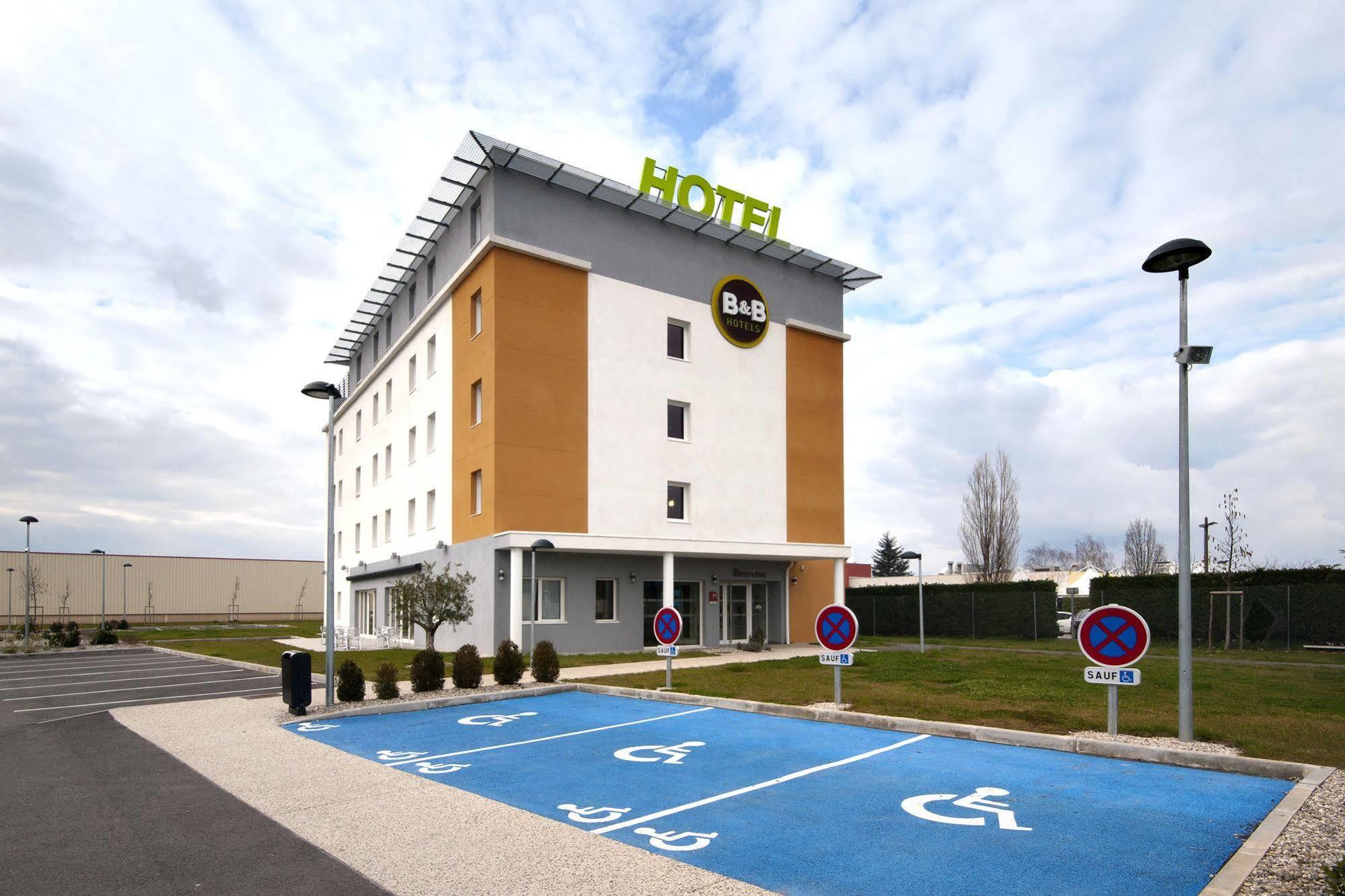 B&B Hotel Lyon Eurexpo Шасьє Екстер'єр фото